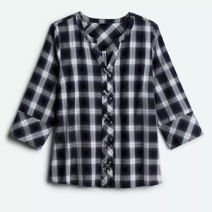 SKIES ARE BLUE Londyn Lace-Up Detail Top